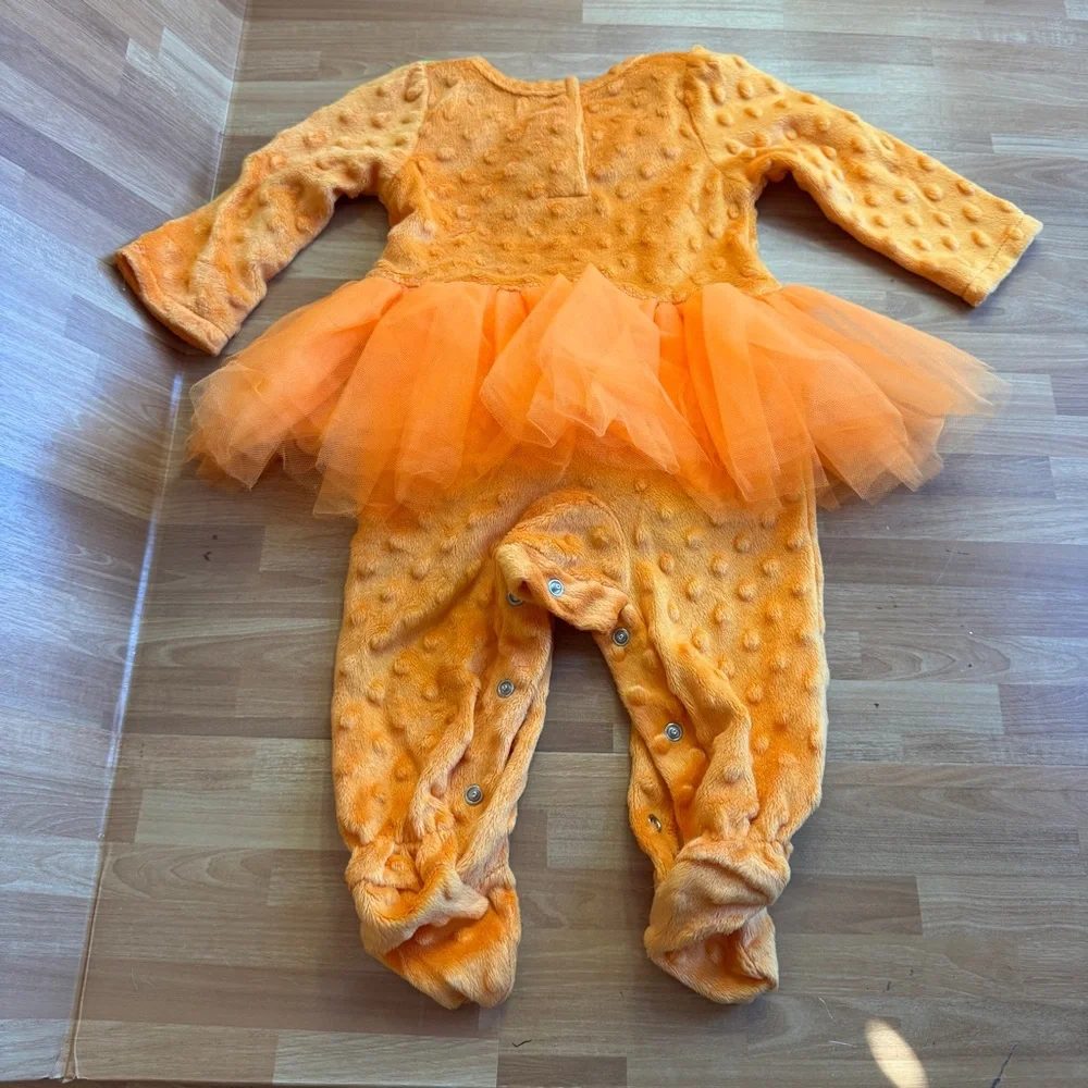 Mudpie girly fancy pumpkin one piece Halloween costume size 0 to 6 months